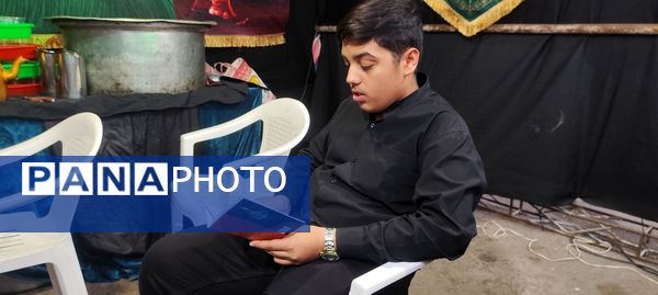 حضور پر رنگ نوجوانان در مراسم قرائت دعای زیارت عاشورا 