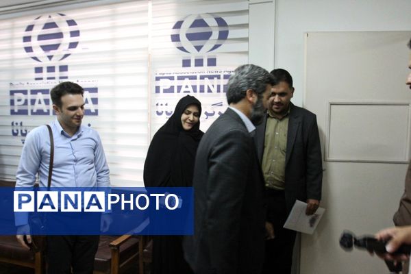 نشست صمیمی مدیرکل آموزش و پرورش استان زنجان در خبرگزاری پانا 