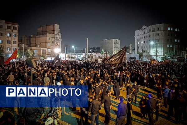 "عهد خون"، تجمع بزرگ مردمی و هیئت‌های مذهبی باقرشهر و کهریزک در حمایت از ولی امر مسلمین جهان 