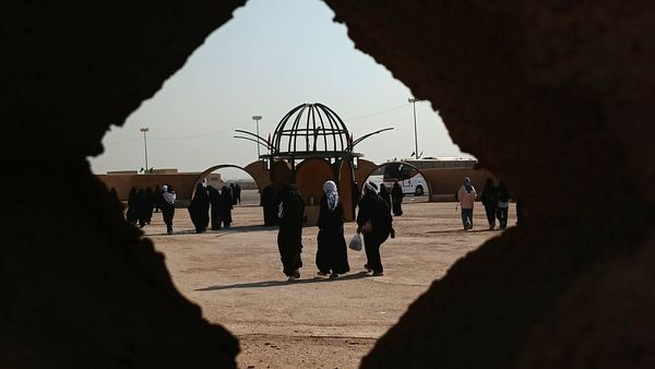 سفر دختران به سرزمین راز و نیاز؛ بازخوانی حماسه در قامت میراث‌داران نور