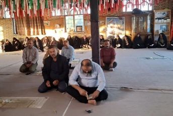 قرائت زیارت عاشورا در هفته دفاع‌مقدس، نشان از ارادت و عشق مردم به فداکاری و ایثار شهدا دارد
