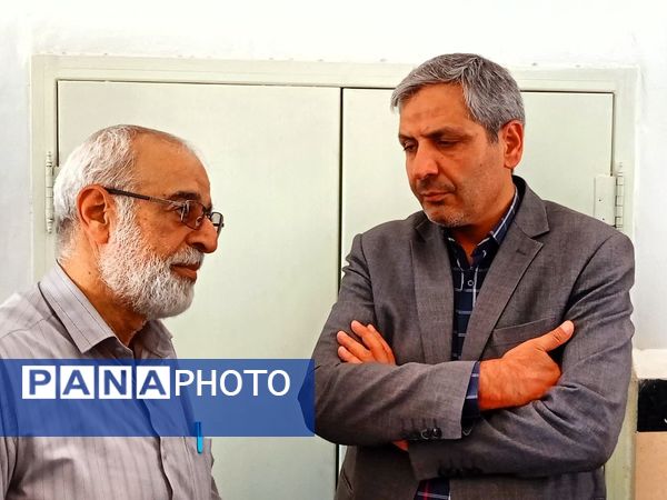 مسئولین کاشمر، غبار از مزار شهید خبرنگار برداشتند