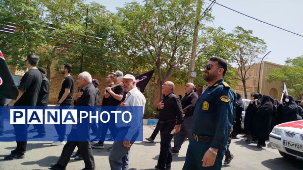 حماسه جاماندگان اربعین در محلات و نیم‌ور؛ تصاویری از عشق و ارادت