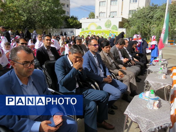 نواختن زنگ اول مهر در مدرسه شهدا فرهنگی 