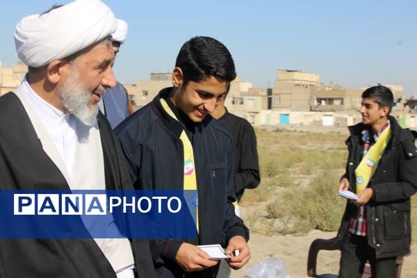 نماز باران در مدرسه نسل آفتاب