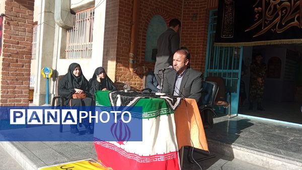 مراسم سیزدهم آبان ماه در مدرسه الزهرا با هدف استکبار ستیزی 