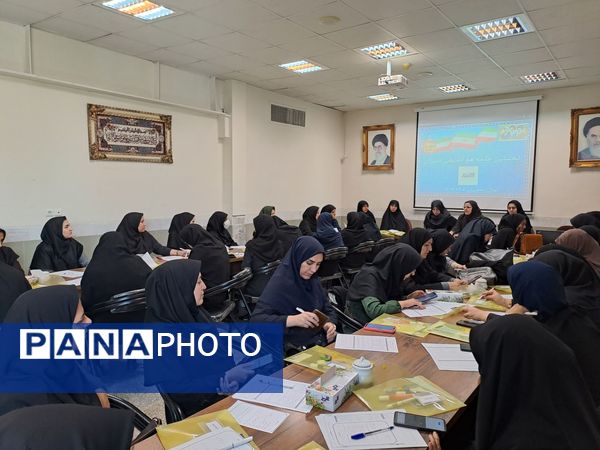 اولین جلسه شورای دبیران در مدرسه هوشیار