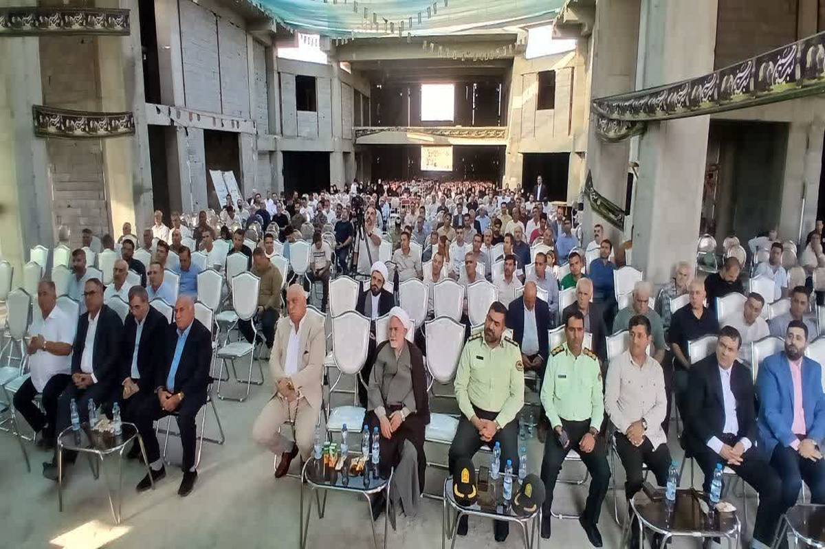 مسجد سنگر فرهنگی در برابر دشمن است