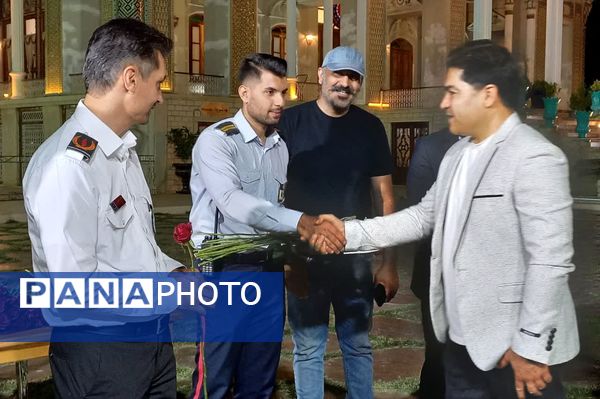 قهرمانانی بی‌ادعا که در نبرد با شعله‌های خانمان سوز جوانه‌های امید را می رویانند