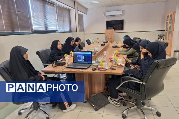  برگزاری کارگاه نو راوی مهر در سازمان  دانش‌آموزی استان فارس 