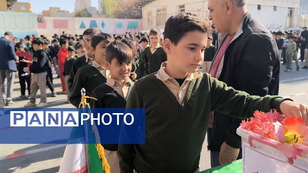 انتخابات شورای دانش‌آموزی مدرسه شهید دباغی۲