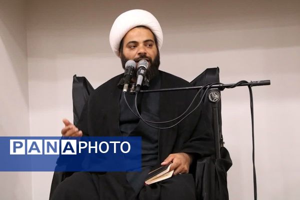 تشییع آلاله گمنام فاطمی در بندرخمیر 