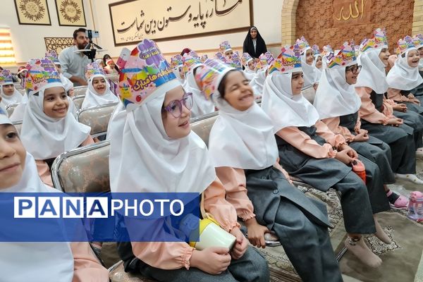 طنین زنگ جشن شکوفه‌ها در مدارس شهرستان اسلامشهر