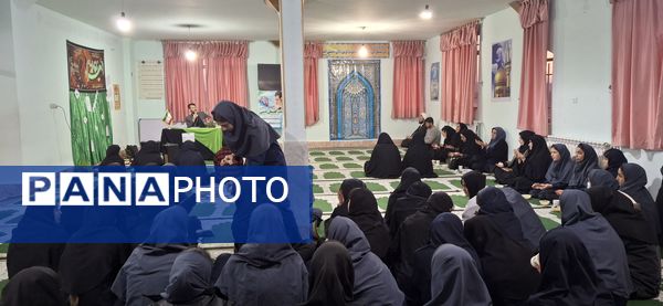 گرامیداشت ایام فاطمیه در مدرسه فضیلت 