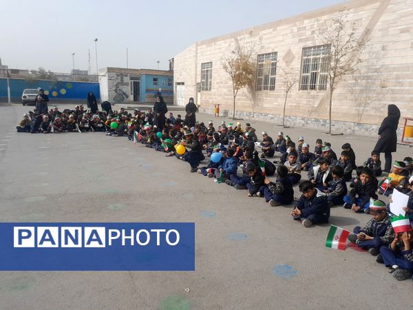 زنگ استکبار ستیزی در مدارس رضویه