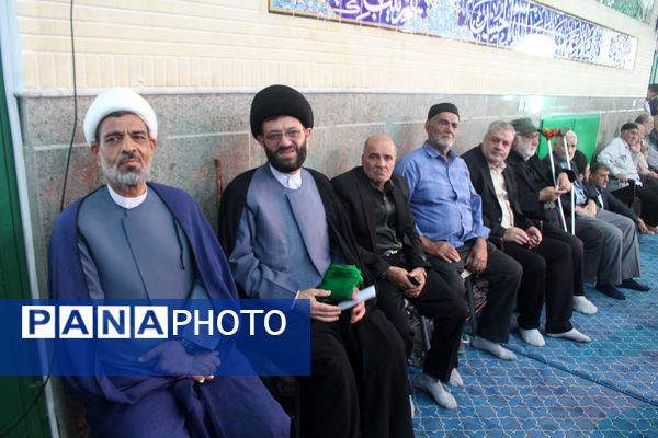 حضور نوجوانان در سی و پنجمین یادواره شهدای روستای فردوی قم