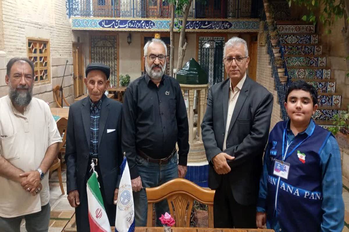  محفل شاعرانه با گلگشت سعدی 

 