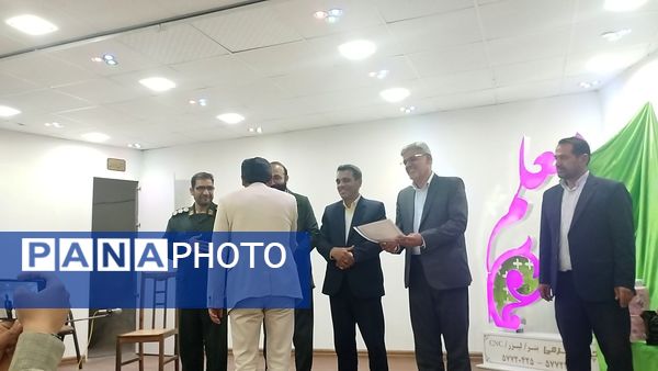 برگزاری برنامه شب شعر در شهرستان خلیل‌آباد
