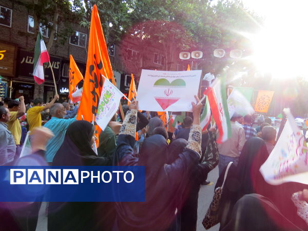 بازدید مدیرکل آموزش پرورش استان خراسان شمالی از غرفه‌های غدیرخم در بجنورد