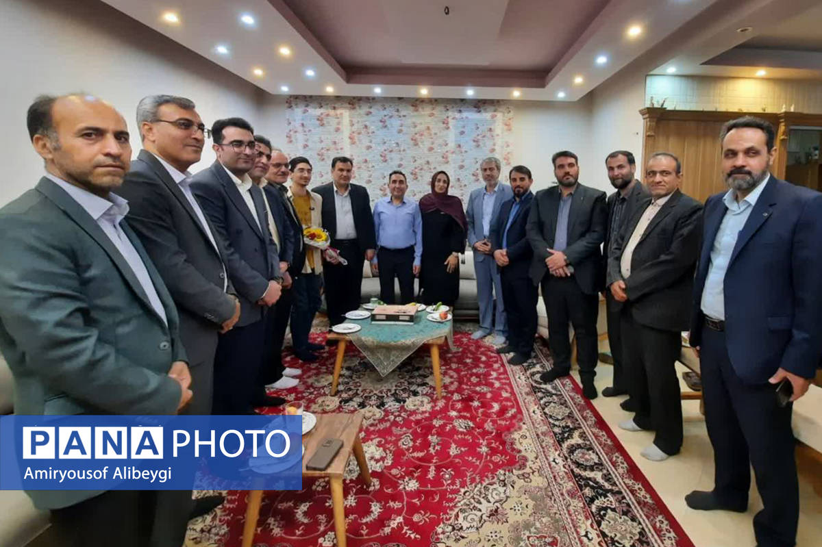 تجلیل از رتبههای برتر و پیام تبریک مدیر آموزش و پرورش کاشان