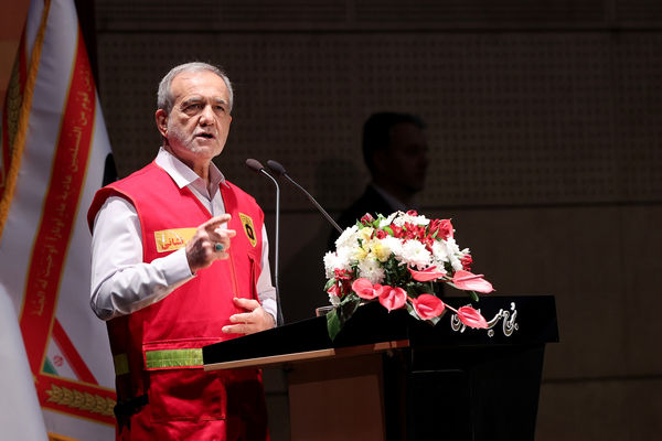 پزشکیان: به زانو درآوردن ایران، تنها یک خواب و خیال است