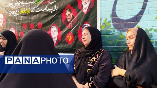 موکب باب‌الجواد؛ میزبانی از زائران با شمیم رضوی در مدرسه جمال فریدزاده 