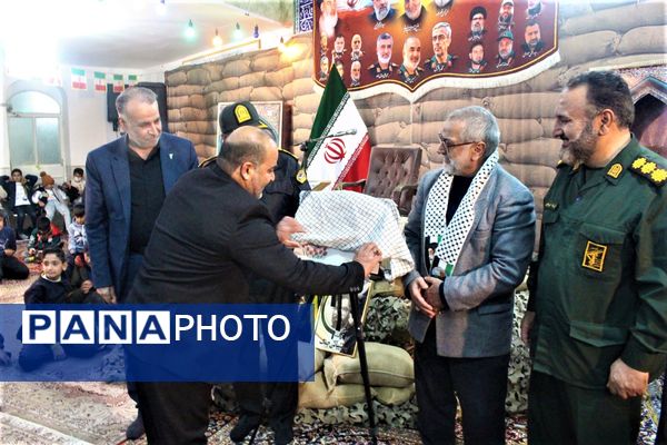 گرامیداشت یاد و خاطره ۱۵ شهید والامقام روستای مومن آباد قم