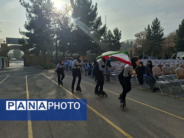 مانور زلزله استانی در هنرستان دخترانه محمودیه ناحیه ۶(2)