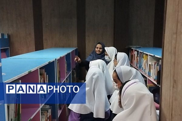  پیوند دانش‌آموزان دبستان سرای دانش با فرهنگ کتاب و کتابخوانی