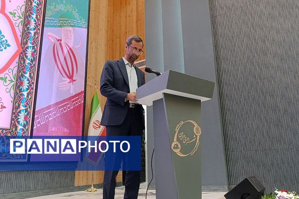 نشست تخصصی فرهنگیان با محوریت اجرای نظام مراقبت اجتماعی دانش‌آموزان 