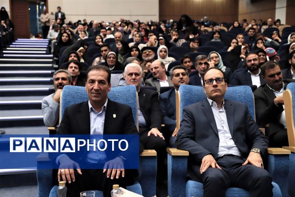 همایش بزرگ تجلیل از معلمان نمونه شهر تهران توسط وزیر آموزش و پرورش