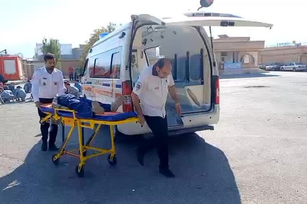 مانور ویژه هفته پدافند غیرعامل در مدرسه شهید مفتح شهرستان سلسله