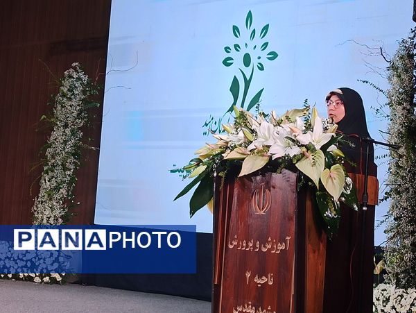 نشست طرح نماد در تالار تربیت ؛ گامی برای تقویت مراقبت اجتماعی دانش‌آموزان 