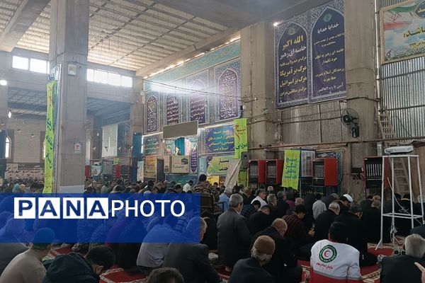 نماز عبادی سیاسی جمعه در هفته بسیج مستضعفین در نیشابور 