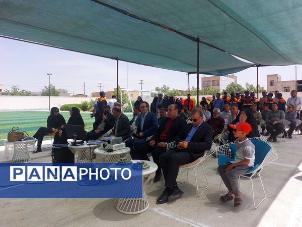 افتتاح زمین‌های فوتسال و بازی کودکان و والیبال پارک بانوان حاجی آباد  