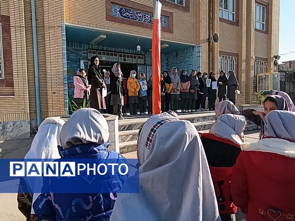 معرفی کاندیداهای شورای دانش آموزی در دبستان شهید ترابی 