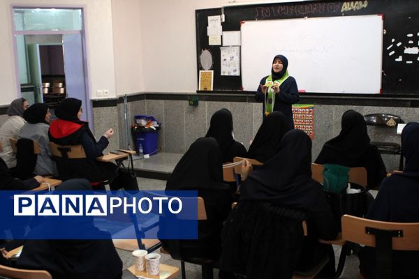 دوره تخصصی مربیان کاردان پیشتاز در شهرستان رباط‌کریم