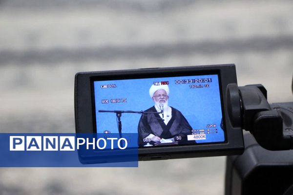 نشست اصحاب رسانه با نماینده ولی فقیه در یزد