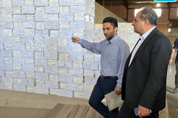 هیچ دانش‌آموزی بدون کتاب وارد کلاس درس نشود