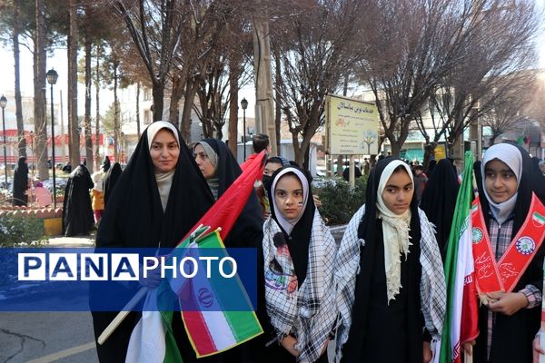 حضور مردم دلیجان در راهپیمایی ۲۲ بهمن، تجلی اراده و قدرت 