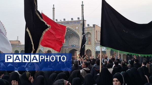 مراسم عزاداری شام شهادت امام هادی(ع) در حرم بانوی کرامت 