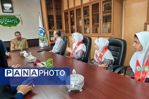 دیدار دانش آموزان پیشتاز پاکدشت با مدیرکل آموزش و پرورش شهرستانهای تهران