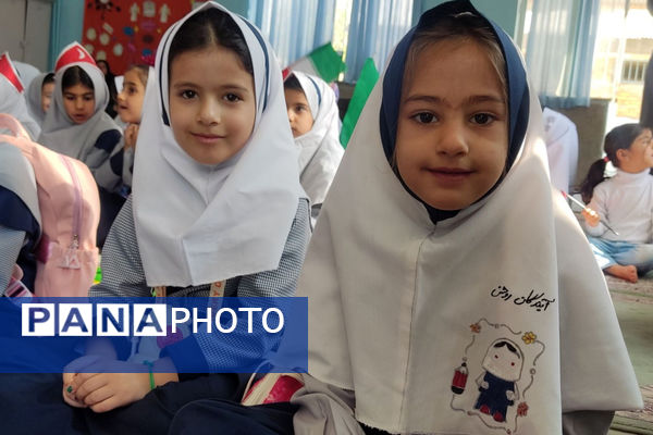 غنچه‌های امید در آغوش دبستان فاطمیه لردگان