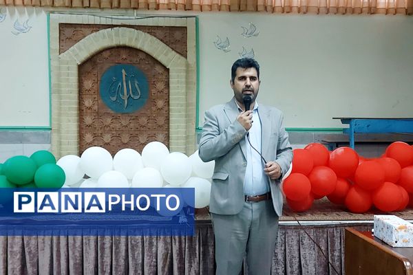 برگزاری نمایشگاه به مناسبت هفته مشاغل، در دبستان کودک مسلمان
