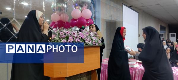 حضور دانش‌آموزان مدرسه خاقانی در جشن دختران آفتاب شیروان