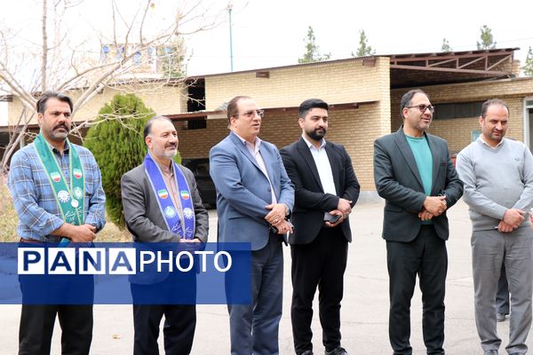 آیین بدرقه کاروان حج عمره‌ دانش‌آموزان دختر استان مرکزی