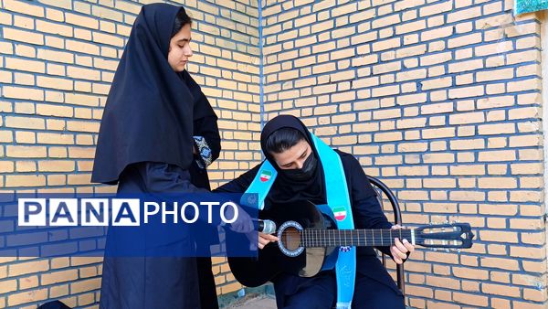 زنگ مهر با طنین مقاومت در دبیرستان دارالفنون 