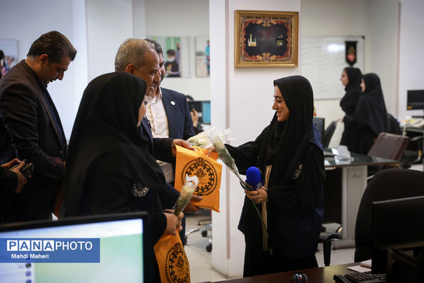 بازدید مدیرکل آموزش و پرورش شهرستان‌های استان تهران از خبرگزاری پانا در روز خبرنگار