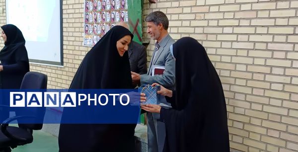 هفته پیوند اولیا و مربیان در شهرستان رزن 