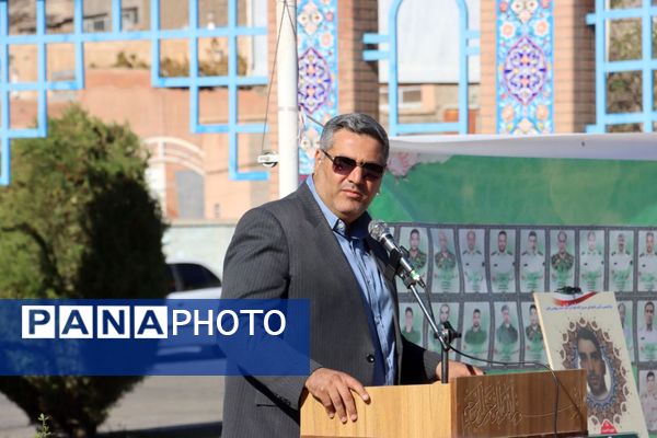 آئین عطرافشانی مزار شهدا، همزمان با هفته نیروی انتظامی